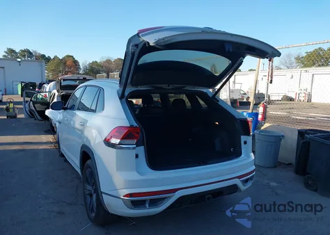 2020 Volkswagen Atlas Cross Sport 3.6L V6 Se W/Technology/3.6L V6 Se W/Technology R-Line z USA, uszkodzony, nr VIN 1V26E2CAXLC228097